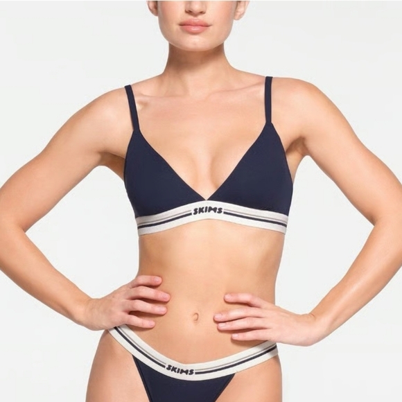 Skims Fits Everybody Logo Triangle Bralette Bra Navy Blue Meduim NWOT - Picture 1 of 5